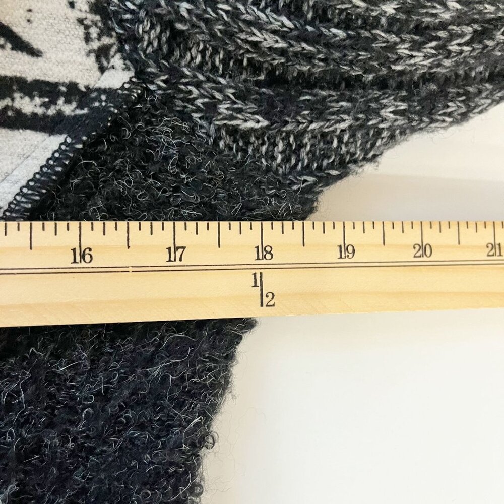 Vintage Concept Black & White Artsy Longline Cardigan Sweater Mohair Size Small - Picture 8 of 8
